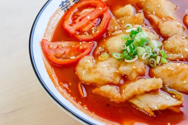 奈哥酸菜鱼米饭